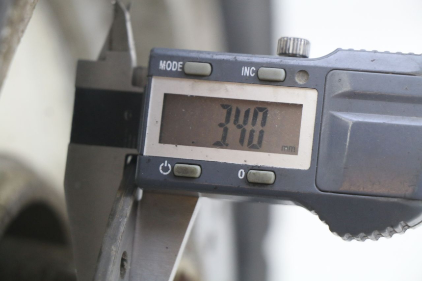 photo de CERCHIO ANTERIORE PEUGEOT V-CLIC VCLIC 50 (2007 - 2013) - Dettaglio del componente