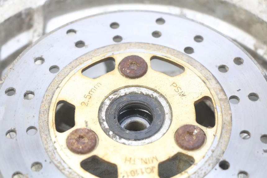 photo de CERCHIO ANTERIORE PEUGEOT V-CLIC VCLIC 50 (2007 - 2013) - Dettagli dei punti di fissaggio