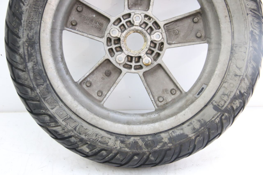 photo de CERCHIO ANTERIORE PIAGGIO VESPA GRANTURISMO 125 (2003 - 2007) - Primo piano tecnico