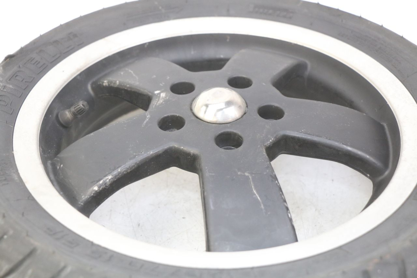 photo de CERCHIO ANTERIORE PIAGGIO VESPA GTS SUPER IE 125 (2009 - 2016) - Primo piano tecnico