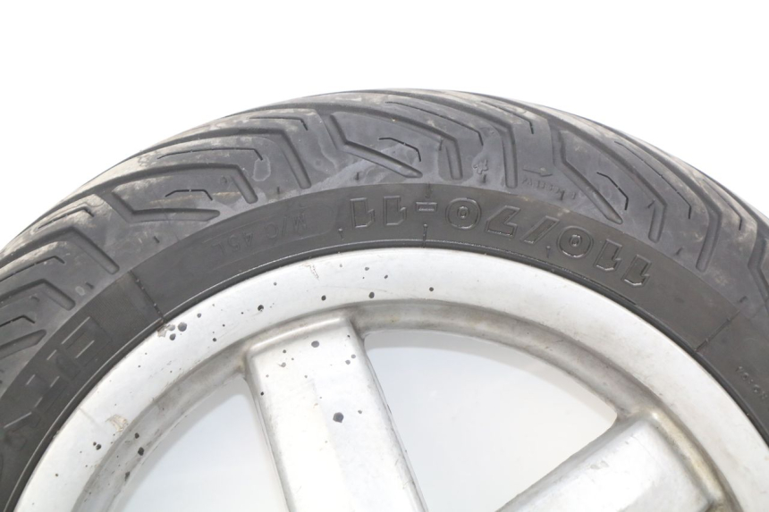 photo de CERCHIO ANTERIORE PIAGGIO VESPA LX 125 (2005 - 2010) - Caratteristiche distintive