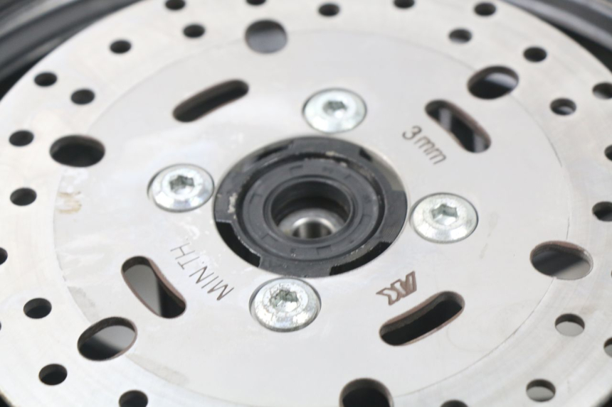 photo de CERCHIO ANTERIORE JM MOTORS VIPER 4T 50 (2015 - 2022) - Dettagli dei punti di fissaggio