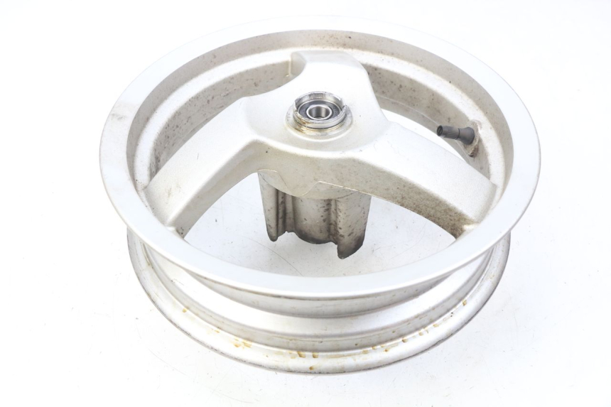 photo de CERCHIO ANTERIORE PEUGEOT VIVACITY NEW 4T 50 (2008 - 2017) - Zoom sui componenti