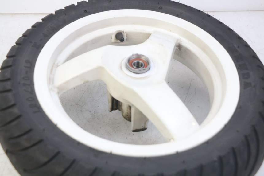 photo de CERCHIO ANTERIORE PEUGEOT VIVACITY NEW 4T 50 (2008 - 2017) - Primo piano tecnico