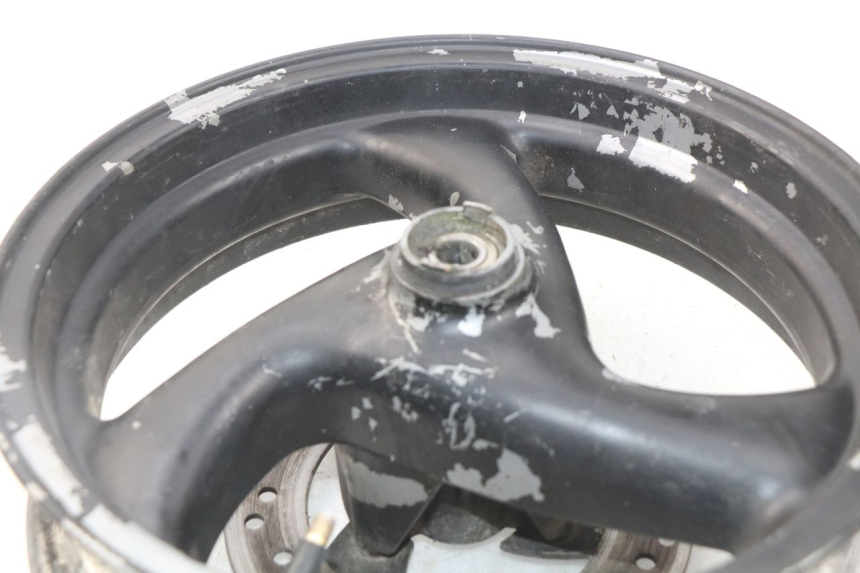 photo de CERCHIO ANTERIORE PEUGEOT VIVACITY 50 (1998 - 2003) - Zoom sullo stato d'uso