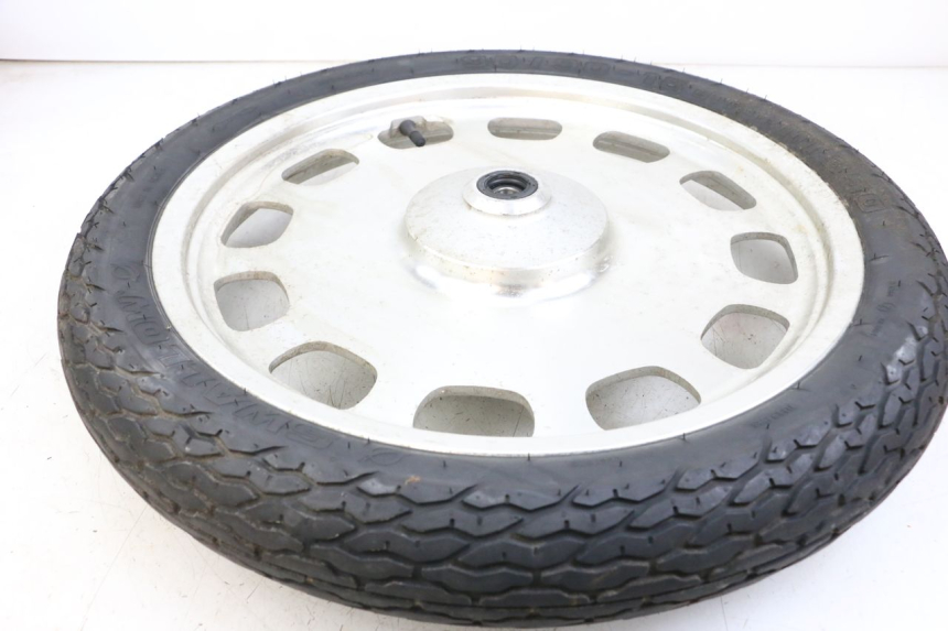 photo de CERCHIO ANTERIORE DAELIM VL DAYSTAR 125 (2000 - 2011) - Zoom sullo stato d'uso