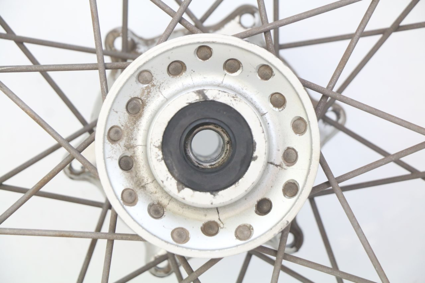 photo de CERCHIO ANTERIORE HONDA VT C SHADOW 125 (1999 - 2007) - Zoom sui componenti