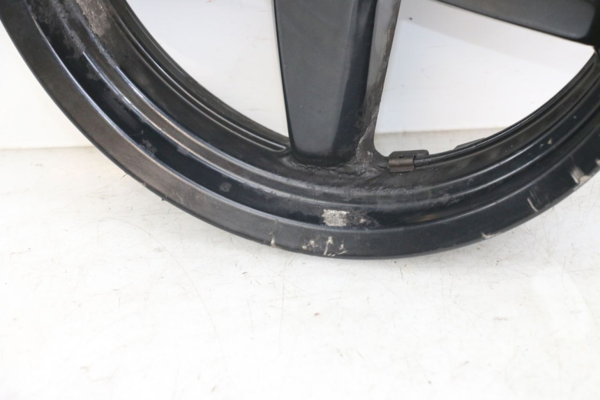 photo de CERCHIO ANTERIORE YAMAHA X-MAX XMAX 250 (2006 - 2009) - Dettagli dei punti di fissaggio