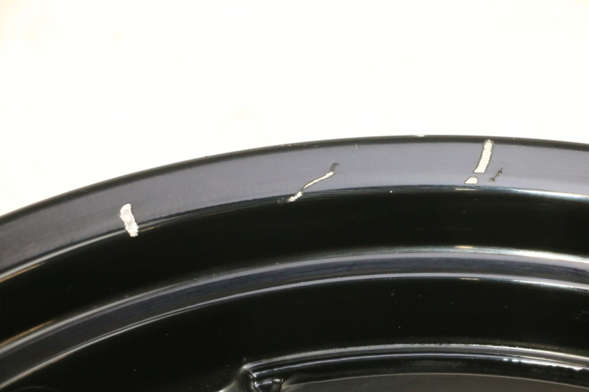 photo de CERCHIO ANTERIORE YAMAHA XMAX X-MAX 125 (2006 - 2009) - Marcature e riferimenti originali