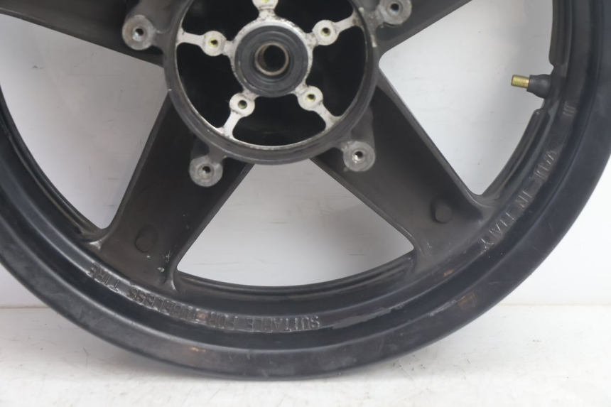photo de CERCHIO ANTERIORE YAMAHA X-MAX XMAX 125 (2010 - 2013) - Stato della superficie e materiale