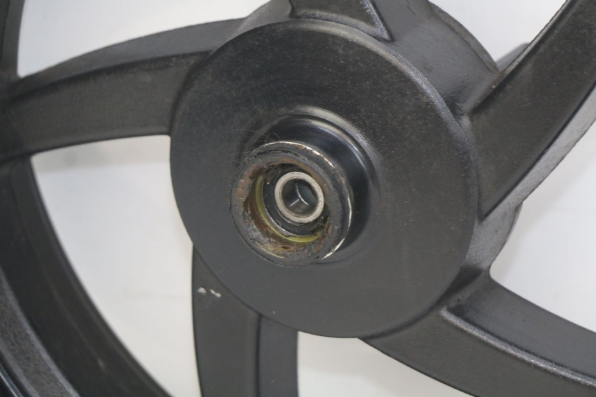 photo de CERCHIO ANTERIORE SYM X-PRO 4T 50 (2014 - 2021) - Altra angolazione