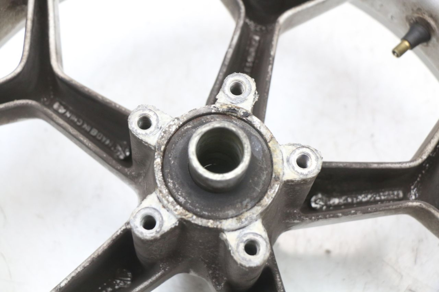 photo de CERCHIO ANTERIORE PIAGGIO X10 125 (2012 - 2017) - Altra vista dell'articolo