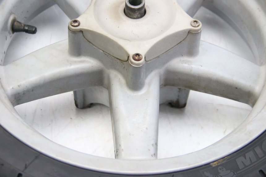 photo de CERCHIO ANTERIORE PIAGGIO X8 125 (2004 - 2007) - Zoom sullo stato d'uso