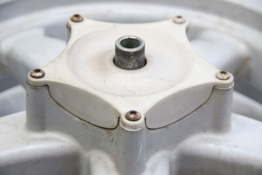 photo de CERCHIO ANTERIORE PIAGGIO X8 125 (2004 - 2007) - Primo piano tecnico