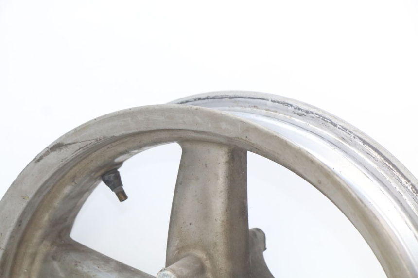 photo de CERCHIO ANTERIORE PIAGGIO X9 EVOLUTION 250 (2003 - 2007) - Zoom sullo stato d'uso