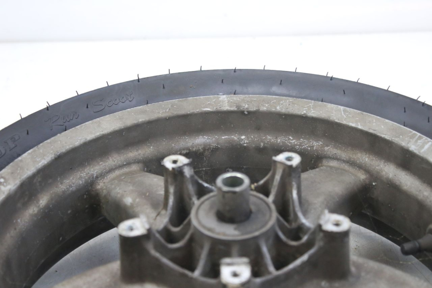 photo de CERCHIO ANTERIORE PIAGGIO X9 EVOLUTION 250 (2003 - 2007) - Primo piano tecnico