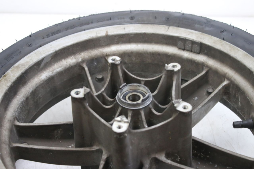 photo de CERCHIO ANTERIORE PIAGGIO X9 EVOLUTION 250 (2003 - 2007) - Stato della superficie e materiale