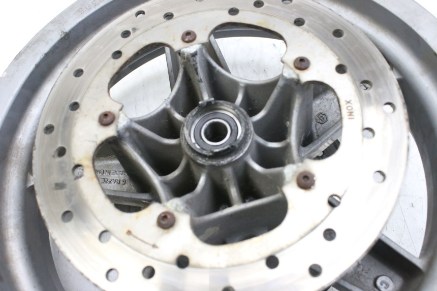 photo de CERCHIO ANTERIORE PIAGGIO X9 EVOLUTION 125 (2003 - 2007) - Primo piano tecnico