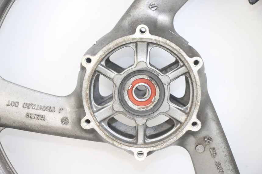 photo de CERCHIO ANTERIORE YAMAHA XJN DIVERSION 600 (2000 - 2003) - Zoom sui componenti