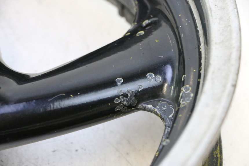 photo de CERCHIO ANTERIORE YAMAHA XJR 1300 (1998 - 2002) - Primo piano tecnico