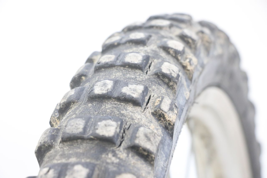 photo de CERCHIO ANTERIORE PEUGEOT XP6 50 (1997 - 2003) - Zoom sullo stato d'uso