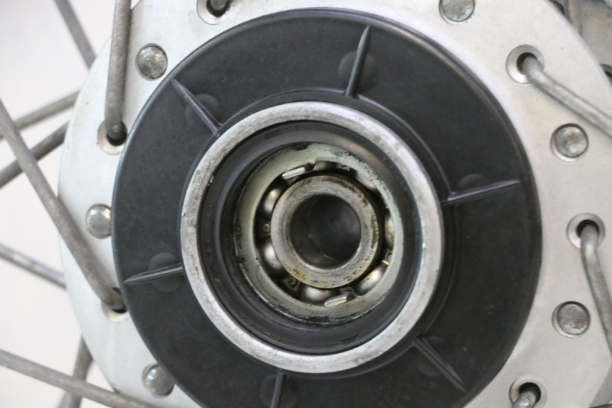 photo de CERCHIO ANTERIORE YAMAHA XV VIRAGO 535 (1988 - 2004) - Angolazione alternativa