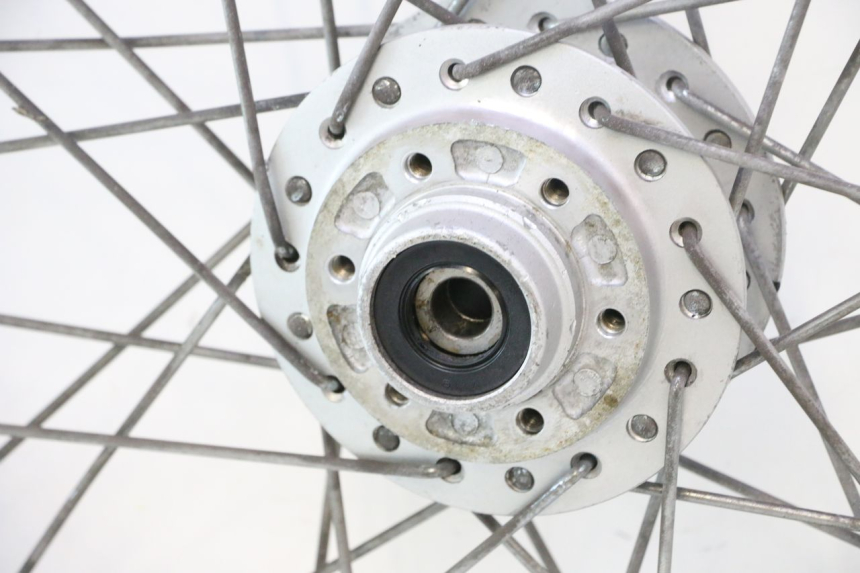 photo de CERCHIO ANTERIORE YAMAHA XV VIRAGO 535 (1988 - 2004) - Dettaglio del componente