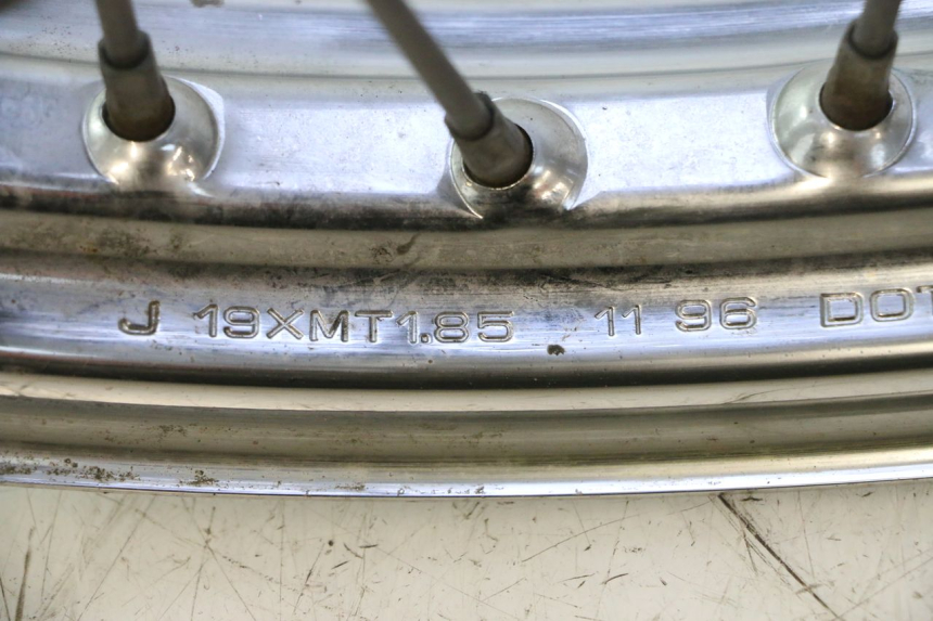 photo de CERCHIO ANTERIORE YAMAHA XV VIRAGO 535 (1988 - 2004) - Dettagli dei punti di fissaggio