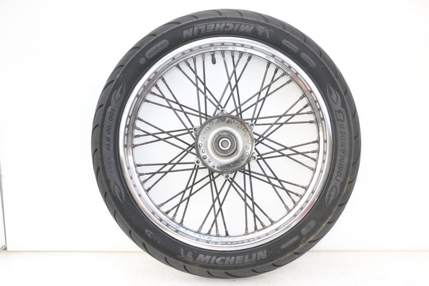 photo de CERCHIO ANTERIORE YAMAHA XVS DRAG STAR DRAGSTAR 650 (1997 - 2007) - Focus sulla struttura