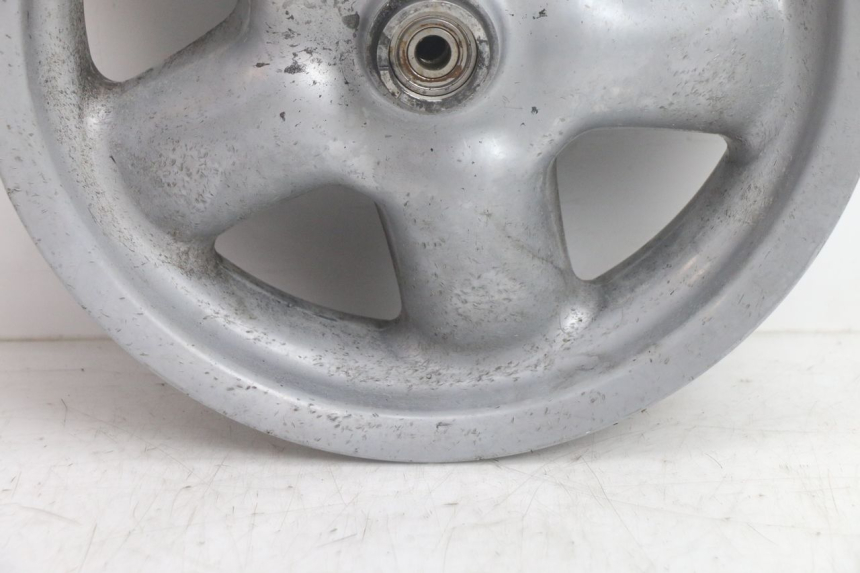 photo de CERCHIO ANTERIORE YAMAHA YP MAJESTY 125 (1998 - 2001) - Zoom sullo stato d'uso