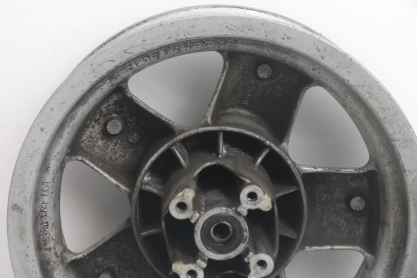 photo de CERCHIO ANTERIORE YAMAHA YP MAJESTY 125 (1998 - 2001) - Dettagli dei punti di fissaggio