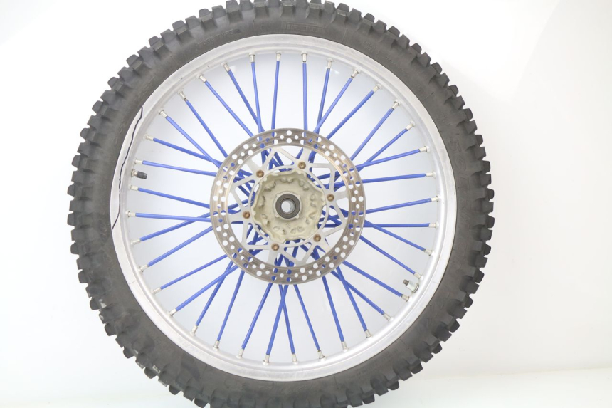 photo de CERCHIO ANTERIORE YAMAHA YZ 125 (1998 - 2005) - Primo piano ad alta risoluzione