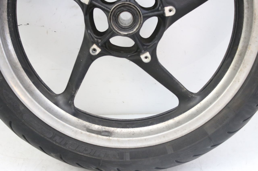 photo de CERCHIO ANTERIORE YAMAHA YZF R1 1000 (2007 - 2008) - Caratteristiche distintive