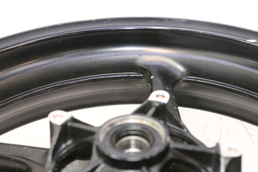 photo de CERCHIO ANTERIORE YAMAHA YZF R6 600 (2008 - 2009) - Caratteristiche distintive