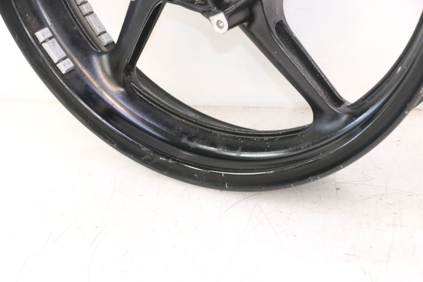 photo de CERCHIO ANTERIORE YAMAHA YZF R6 600 (2008 - 2009) - Dettagli dei punti di fissaggio