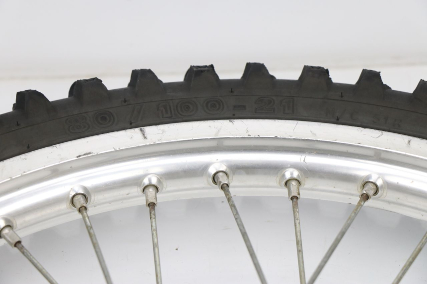 photo de CERCHIO ANTERIORE YAMAHA YZF YZ-F 450 (2006 - 2009) - Primo piano tecnico