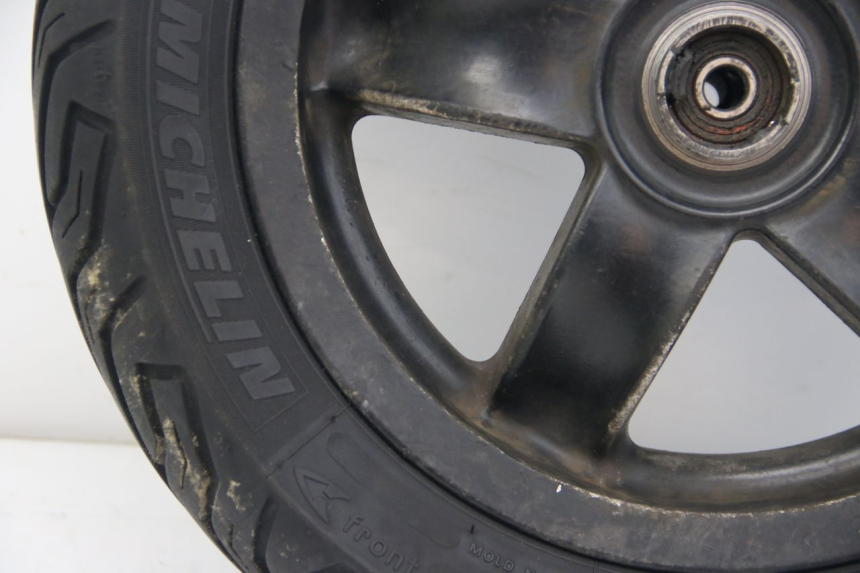 photo de CERCHIO ANTERIORE PIAGGIO ZIP 2T 50 (2009 - 2019) - Primo piano tecnico