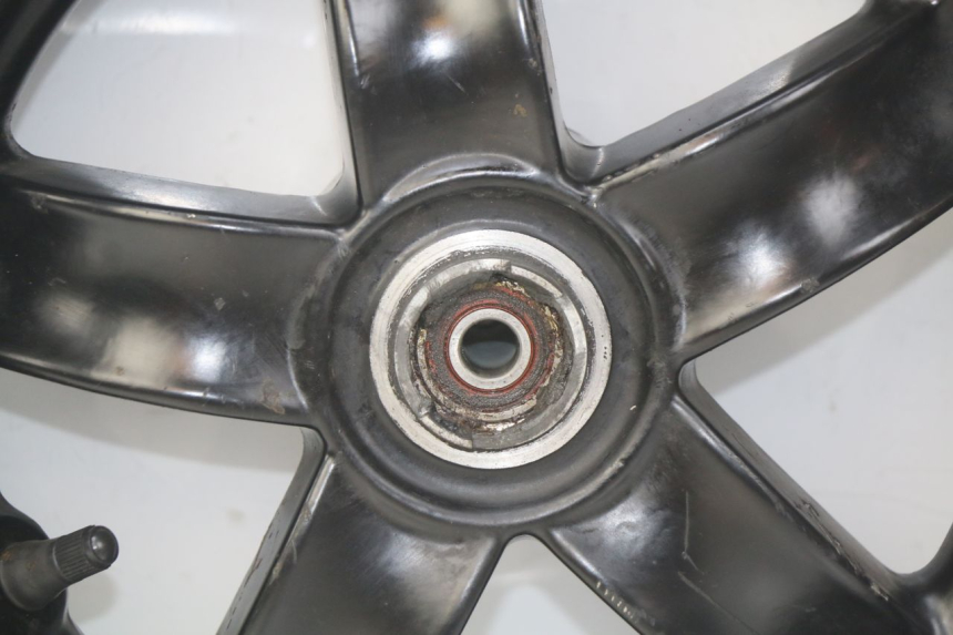 photo de CERCHIO ANTERIORE PIAGGIO ZIP 4T 50 (2018 - 2020) - Altra vista dell'articolo