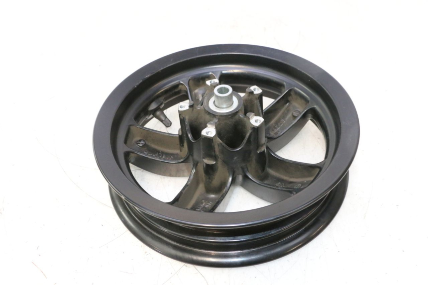 photo de CERCHIO ANTERIORE PIAGGIO ZIP IGET 4T 50 (2021 - 2023) - Altra vista dell'articolo