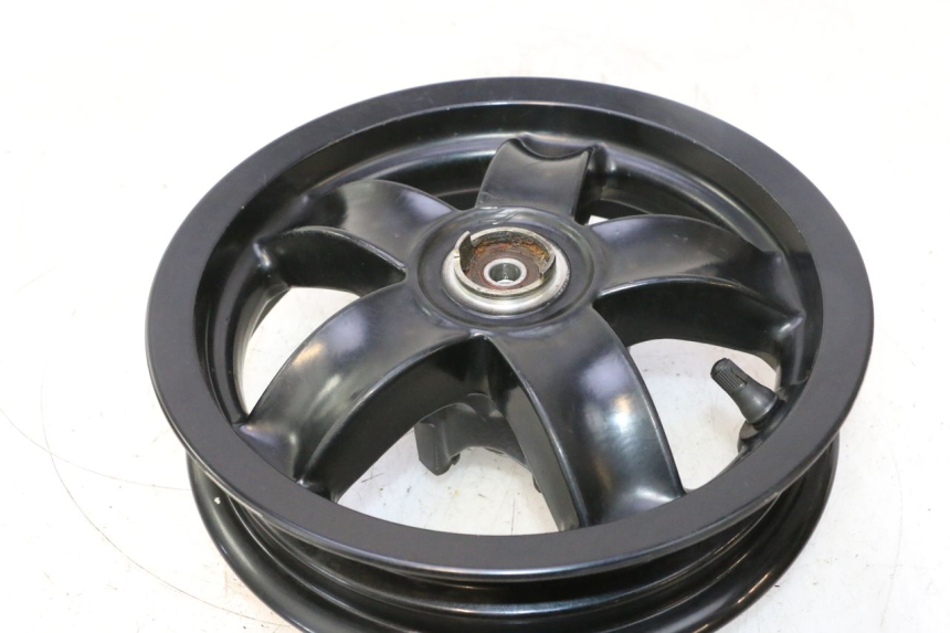 photo de CERCHIO ANTERIORE PIAGGIO ZIP IGET 4T 50 (2021 - 2023) - Caratteristiche distintive