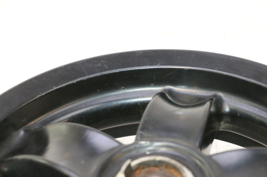 photo de CERCHIO ANTERIORE PIAGGIO ZIP IGET 4T 50 (2021 - 2023) - Zoom sui componenti