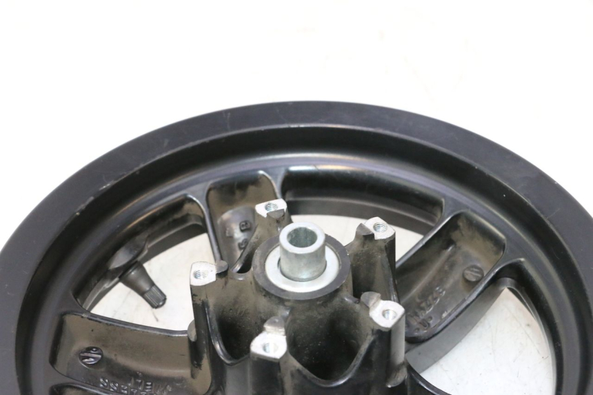 photo de CERCHIO ANTERIORE PIAGGIO ZIP IGET 4T 50 (2021 - 2023) - Ricambio usato controllato