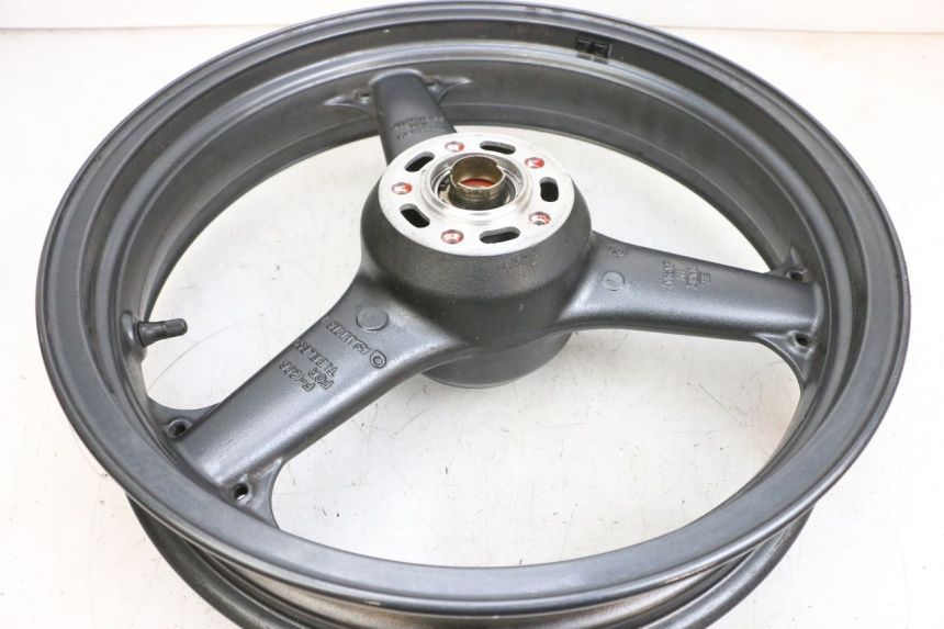 photo de CERCHIO ANTERIORE KAWASAKI ZR 7 750 (1999 - 2004) - Primo piano tecnico