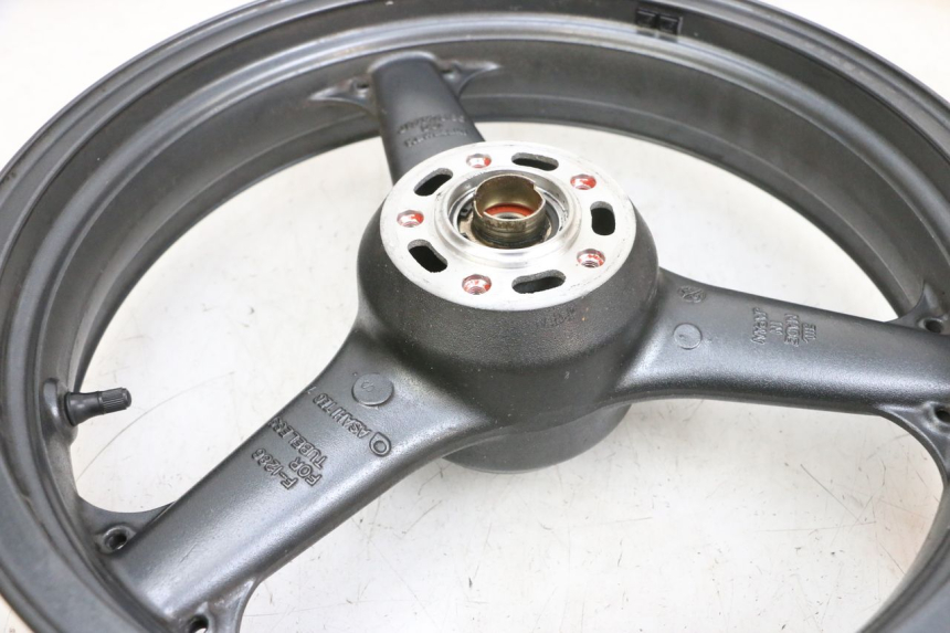 photo de CERCHIO ANTERIORE KAWASAKI ZR 7 750 (1999 - 2004) - Vista d'insieme del prodotto