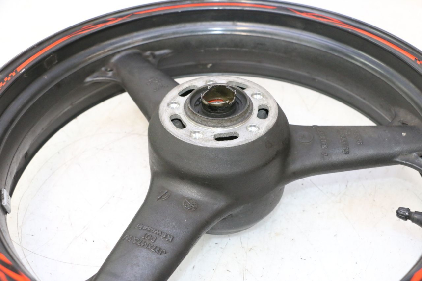 photo de CERCHIO ANTERIORE KAWASAKI ZX-6R ZX6R 600 (1995 - 1997) - Altra vista dell'articolo