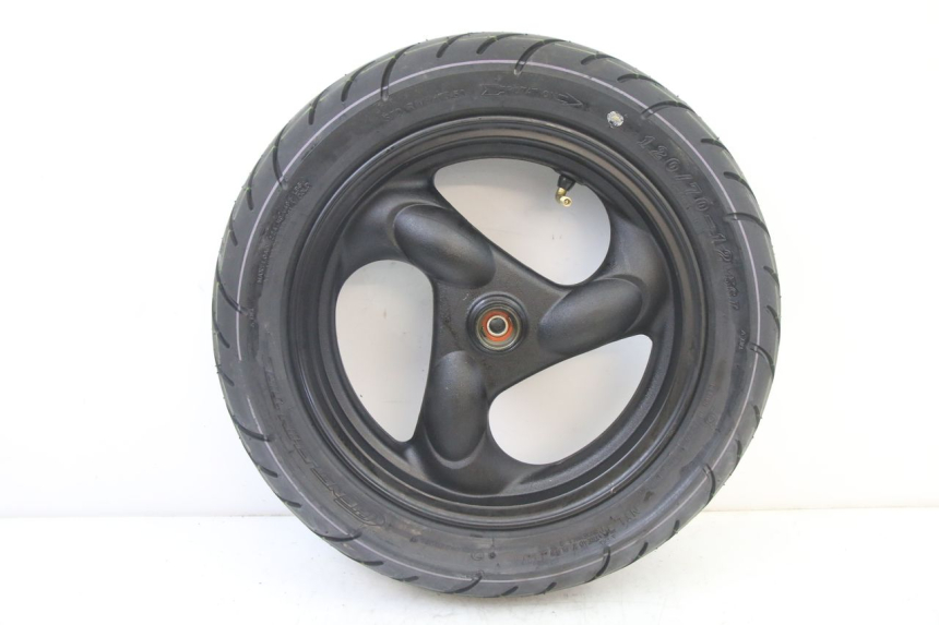 photo de CERCHIO ANTERIORE E PNEUMATICO KYMCO AGILITY 4T 50 (2005 - 2018) - Vista principale