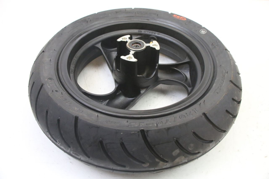 photo de CERCHIO ANTERIORE E PNEUMATICO KYMCO AGILITY 4T 50 (2005 - 2018) - Dettagli dei punti di fissaggio