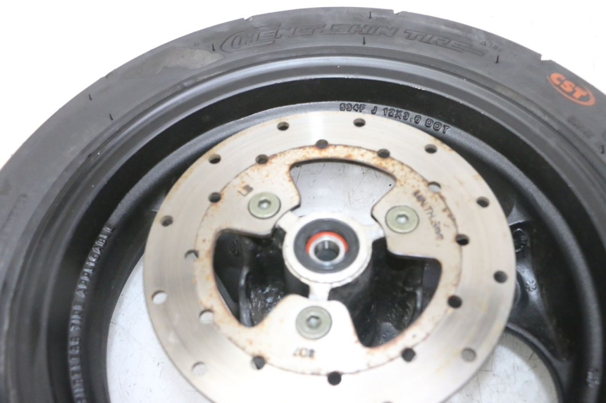 photo de CERCHIO ANTERIORE E PNEUMATICO KYMCO AGILITY 4T 50 (2005 - 2018) - Vista d'insieme del prodotto