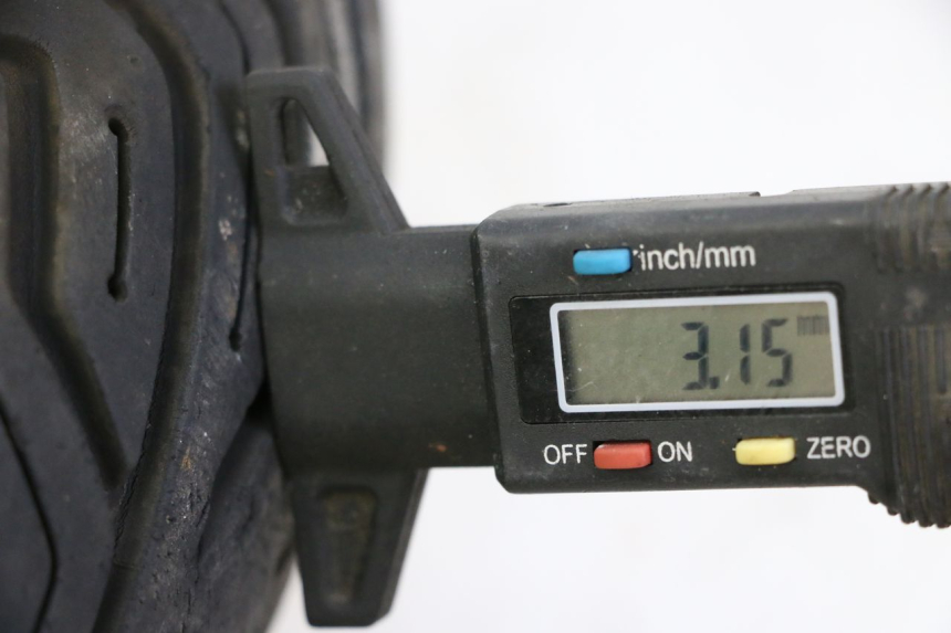 photo de CERCHIO ANTERIORE E PNEUMATICO KYMCO AGILITY 4T 50 (2005 - 2018) - Dettaglio del componente