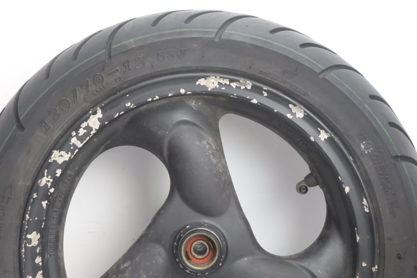 photo de CERCHIO ANTERIORE E PNEUMATICO KYMCO AGILITY 4T 50 (2005 - 2018) - Dettaglio del componente